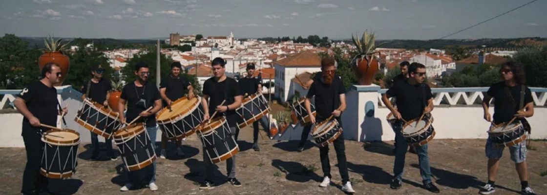“A Música Portuguesa a Gostar Dela Própria”