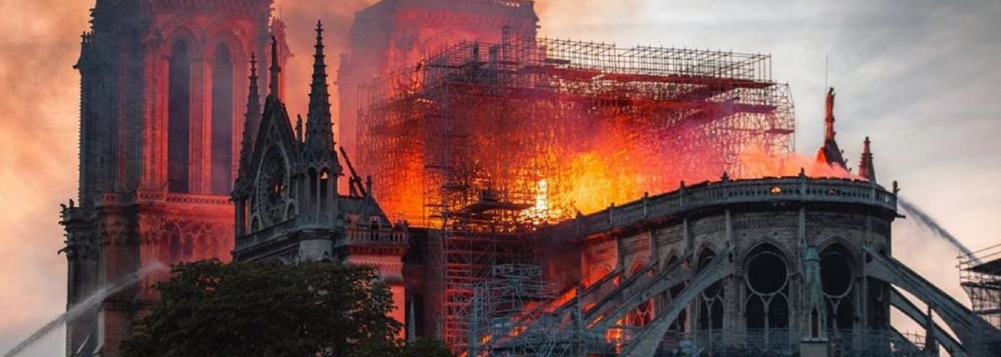 CINEMA: Notre Dame em Chamas