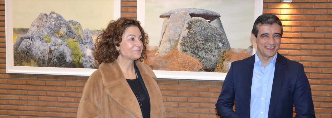 Artista canadiana Renée Gagnon expõe “Santuários” no Centro Cultural de Redondo