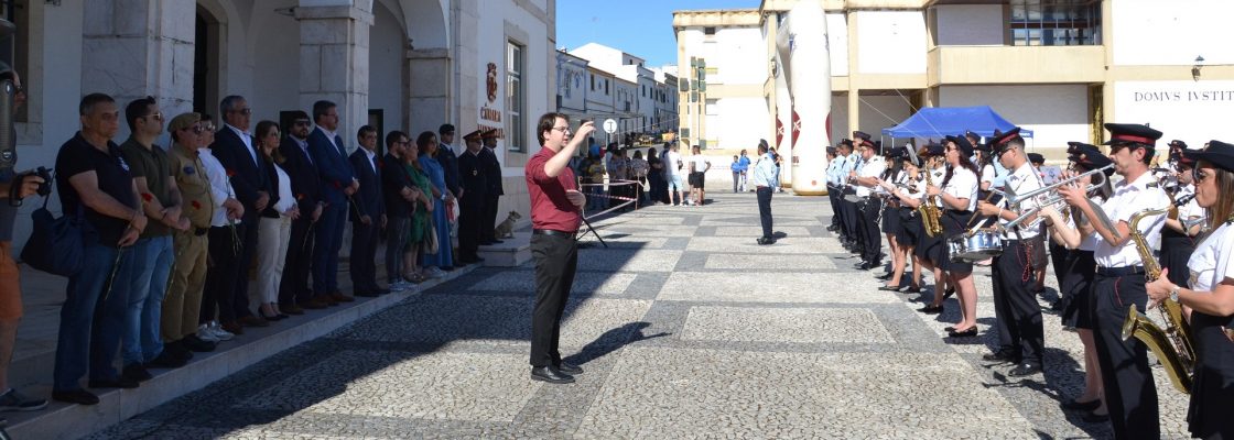 Redondo voltou a celebrar Abril de cravo ao peito