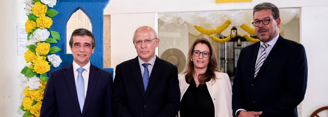 Ruas Floridas 2023 – A arte de trabalhar o papel está em exposição na Assembleia da Rep...