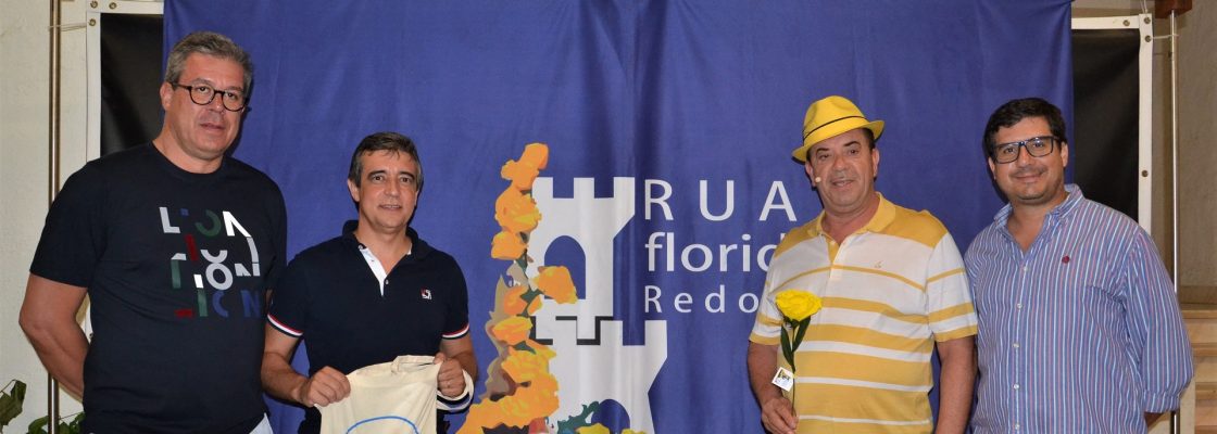 Ruas Floridas: Praça da República voltou a encher para ouvir o “Embaixador da AlegriaR...