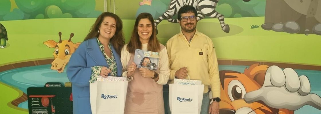 Quadra natalícia: Crianças do Centro Canguru e do Centro Infantil Nossa Senhora da Saúde receb...