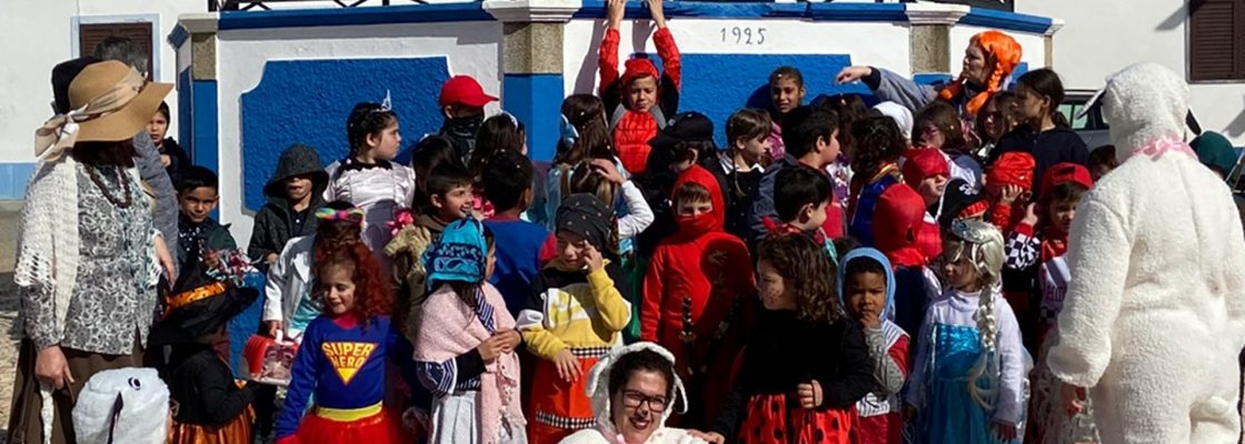 Desfile de Comadres com as crianças do Centro Escolar de Montoito | 27 de fevereiro | 09h30 | Mo...