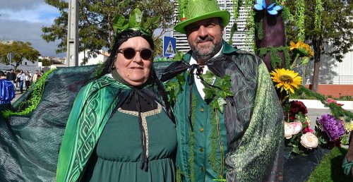 Tradição e alegria do Carnaval invadem ruas de Redondo II