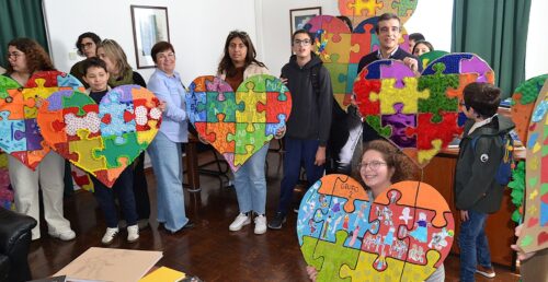 Do Agrupamento de Escolas para a rua: Corações despertam consciências para o autismo em Redondo