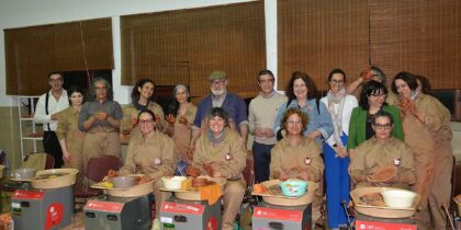 Aprender a modelar o barro: Prossegue formação “Peças de Olaria”