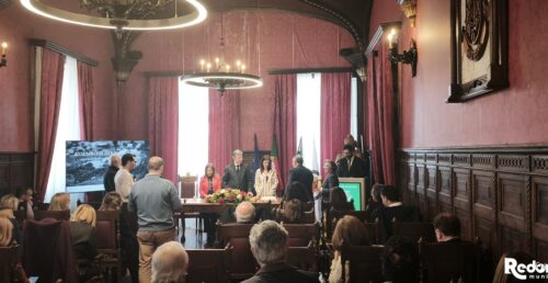 Mestre Xico Tarefa distinguido com Menção Honrosa na Assembleia Geral da Associação Portuguesa das Cidades e Vilas de Cerâmica