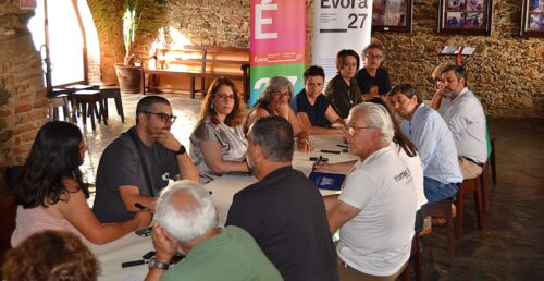 Évora_27: Redondo sentou-se à mesa para pensar o futuro cultural do Alentejo